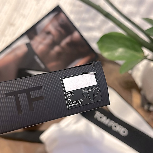 Tom Ford - Picture 4 of 7